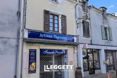 Commerce à vendre à MIALET  - 5 pièces - 58 m² 