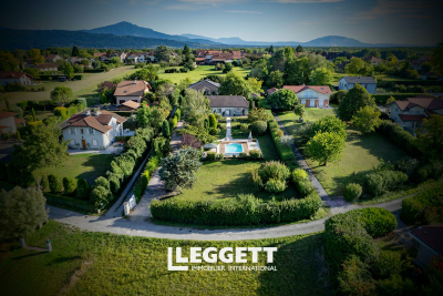 Maison à vendre à MESSERY  - 6 pièces - 121 m² 