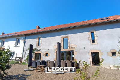 Maison à vendre à ST PRIEST DES CHAMPS  - 11 pièces - 316 m² 