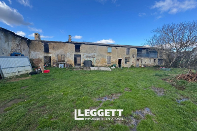 Maison à vendre à PUYBARBAN  - 3 pièces - 463 m² 