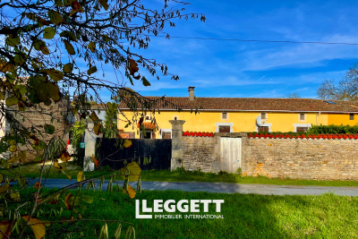 Maison à vendre à CHEF BOUTONNE Sud Ribray - 9 pièces - 254 m² 