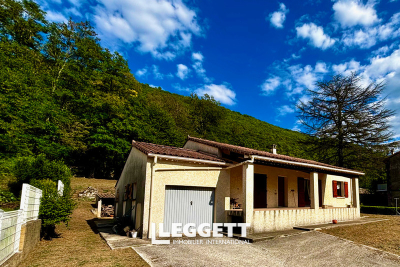 Maison à vendre à GAGNIERES  - 6 pièces - 104 m² 