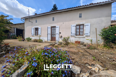 Maison à vendre à ST COUTANT  - 3 pièces - 85 m² 