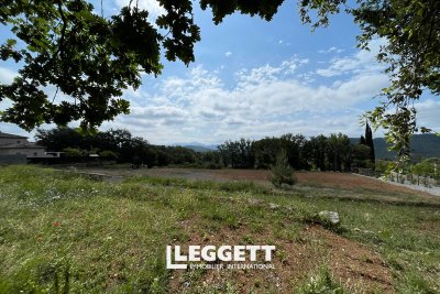 terrain à vendre à BAGNOLS-EN-FORÊT   - 1141 m² 