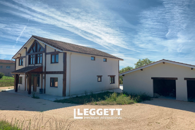 Maison à vendre à MIRAMONT DE GUYENNE  - 10 pièces - 300 m² 