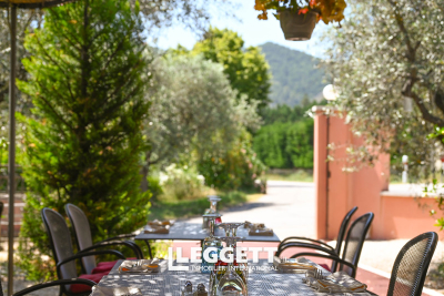 Commerce à vendre à CONDORCET  - 6 pièces - 256 m² 