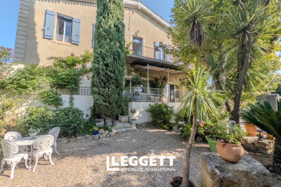 Maison à vendre à NEFFIES  - 9 pièces - 290 m² 