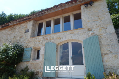 Maison à vendre à MONBALEN  - 6 pièces - 270 m² 