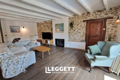 Maison à vendre à ST YRIEIX SOUS AIXE  - 7 pièces - 220 m² 