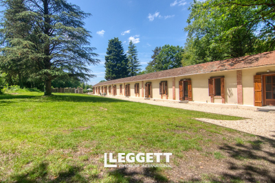 Maison à vendre à VAULRY  - 12 pièces - 218 m² 