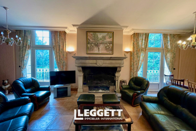 Maison à vendre à PONT SALOMON  - 21 pièces - 390 m² 