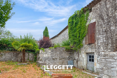 Maison &agrave; vendre &agrave; CASTELNAU MONTRATIER  - 3 pi&egrave;ces - 133 m&sup2; 