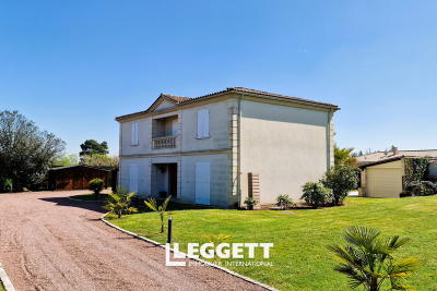Maison à vendre piscine bois 