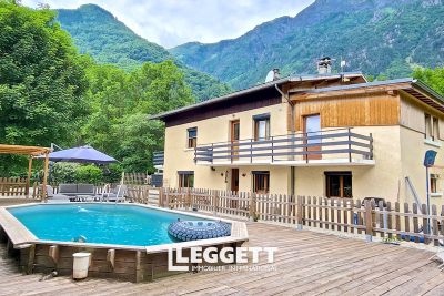 Maison à vendre à LE BOURG-D'OISANS  - 7 pièces - 209 m² 
