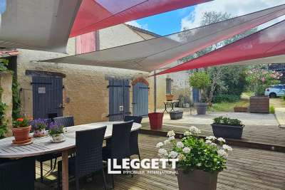 Maison à vendre immeuble village 