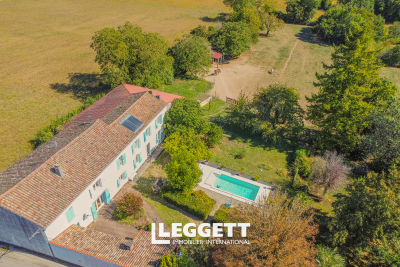 Maison &agrave; vendre maison avec terrain pour chevaux 