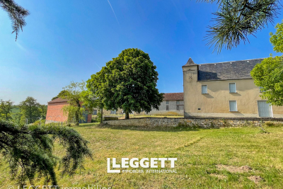 Maison à vendre grand terrain dominant 