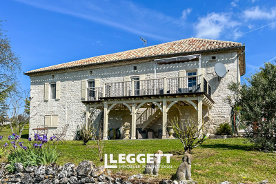 Maison à vendre à BELVEZE  - 7 pièces - 230 m² 