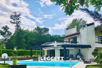 Maison à vendre à MONT-DE-MARSAN  - 9 pièces - 290 m² 