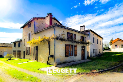 Maison à vendre à CHATAIN  - 5 pièces - 267 m² 