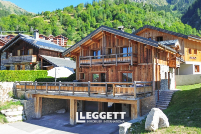 Maison à vendre à CHAMPAGNY-EN-VANOISE  - 8 pièces - 266 m² 