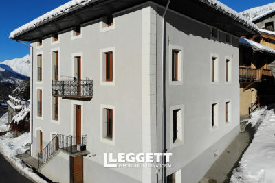 Maison &agrave; vendre &agrave; ST-MARTIN-DE-BELLEVILLE  - 15 pi&egrave;ces - 229 m&sup2; 