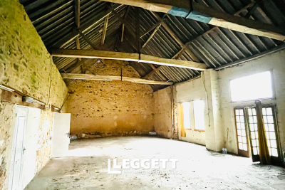 Bien à vendre à ST DENIS D ORQUES  - 2 pièces - 171 m² 