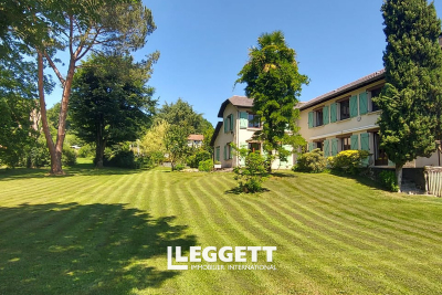 Maison &agrave; vendre &agrave; TOURNAY  - 6 pi&egrave;ces - 250 m&sup2; 