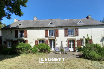 Maison à vendre à EREAC  - 7 pièces - 184 m² 
