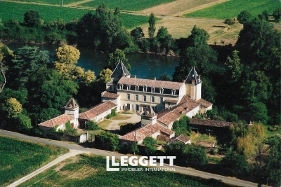 Maison à vendre à CLAIRAC  - 22 pièces - 500 m² 