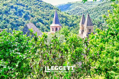 Maison à vendre à CONQUES-EN-ROUERGUE  - 7 pièces - 215 m² 