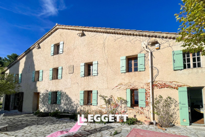 Maison à vendre à SEILLANS  - 8 pièces - 290 m² 