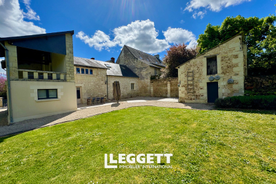 Maison à vendre à FONTEVRAUD L ABBAYE  - 10 pièces - 250 m² 