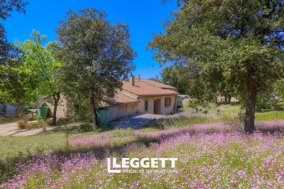 Maison à vendre à RUSTREL  - 7 pièces - 195 m² 