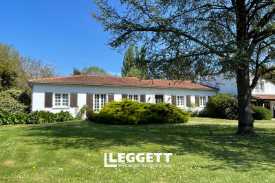 Maison &agrave; vendre avec ruisseau 