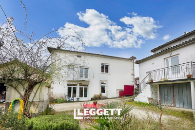 Maison à vendre à ST SEVERIN  - 5 pièces - 138 m² 