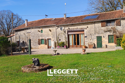 Maison à vendre à BLANZAY  - 6 pièces - 166 m² 