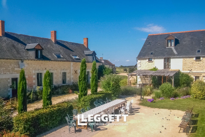 Maison à vendre à NOYANT  - 23 pièces - 635 m² 