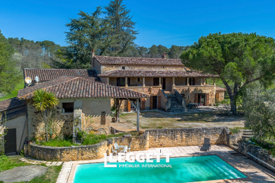 Maison à vendre à FUMEL  - 9 pièces - 227 m² 