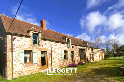 Maison à vendre à VESDUN  - 7 pièces - 150 m² 