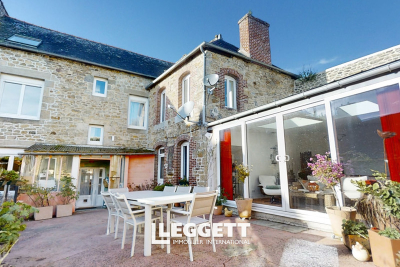 Maison à vendre à GUINGAMP  - 16 pièces - 280 m² 