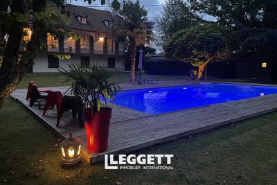 Maison &agrave; vendre &agrave; ST GIRONS  - 10 pi&egrave;ces - 300 m&sup2; 