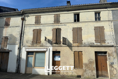 Maison à vendre à MAREUIL EN PERIGORD  - 6 pièces - 274 m² 