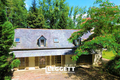 Maison à vendre à ST GONNERY Sud - 6 pièces - 147 m² 