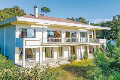 House for sale in PYLA-SUR-MER  - 6 rooms - 286 m² 