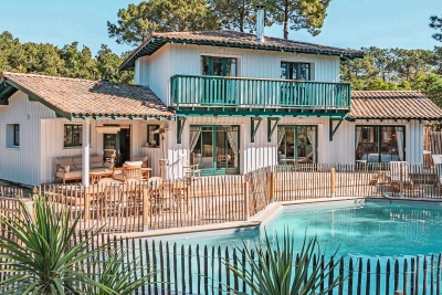 House for sale in LÈGE-CAP-FERRET  - 7 rooms - 183 m² 