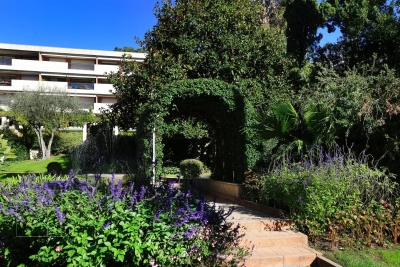 Appartement &agrave; vendre appartement 3 pieces antibes 