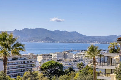 Appartement à vendre à CANNES Rn7 - 4 pièces - 119 m² 