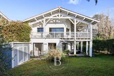 Maison &agrave; vendre &agrave; BIDART Bidart - 5 pi&egrave;ces - 180 m&sup2; 