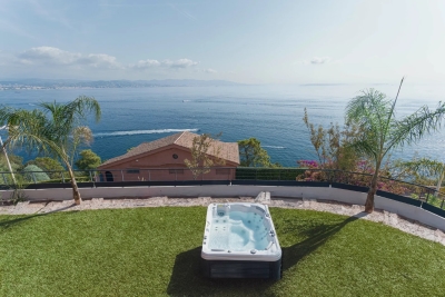 Appartement à vendre à THÉOULE-SUR-MER Rn7 - 4 pièces - 126 m² 